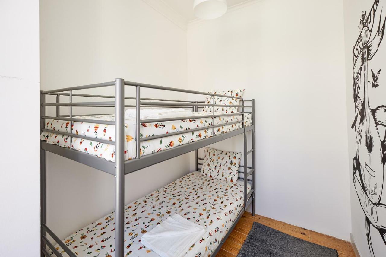 Love Inn Bairro Alto 4 Lisbon Luaran gambar