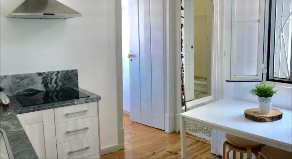 Love Inn Bairro Alto 4 Lisbon Luaran gambar